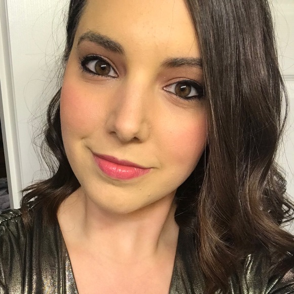 Meet your Posher, Heather - Picture 1 of 1